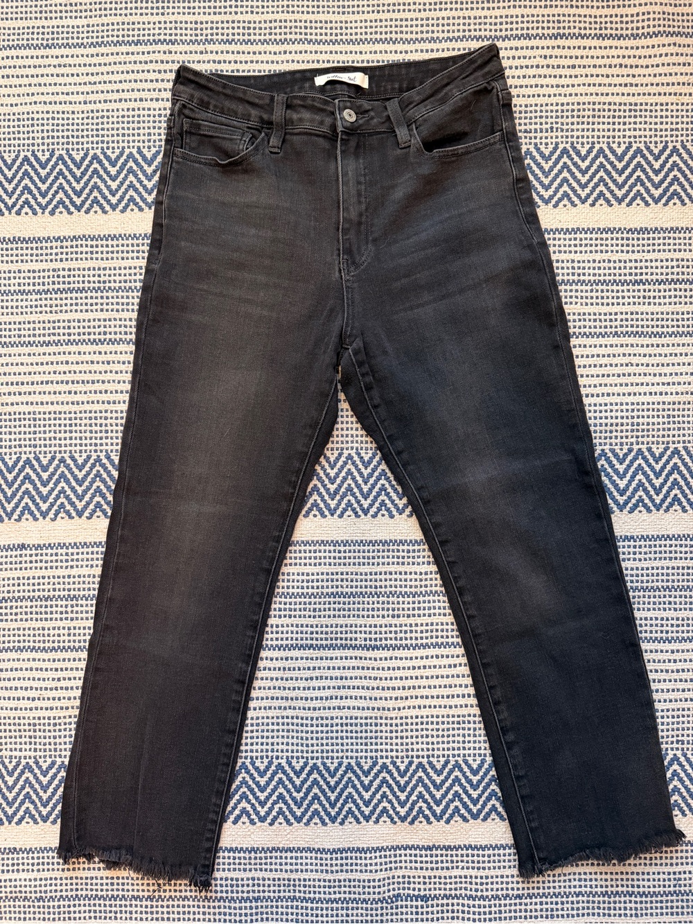 Women’s Willow & Root black ‘the Mom Jeans’ size 29